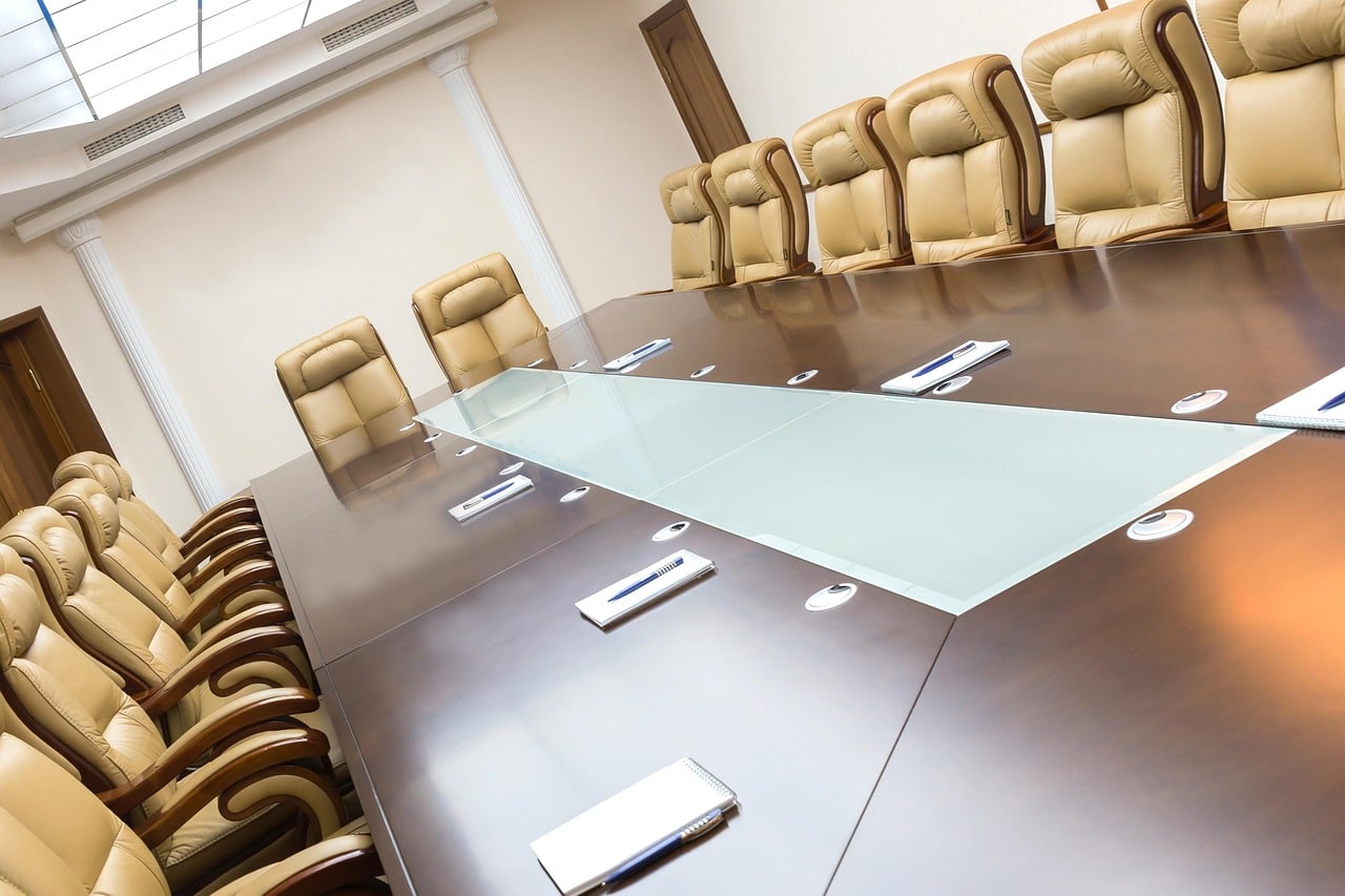 Wynajem sal konferencyjnych w mazowieckim – poradnik dla firm i organizatorów!