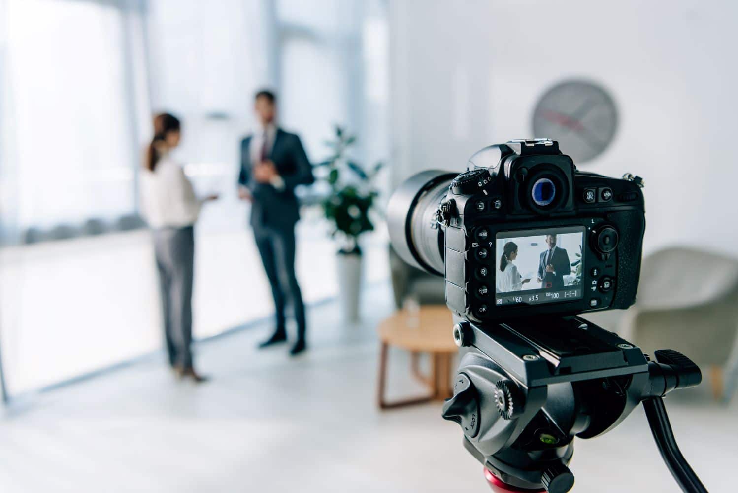 Filmy reklamowe dla firm i instytucji. Jak zaplanować skuteczną produkcję wideo?
